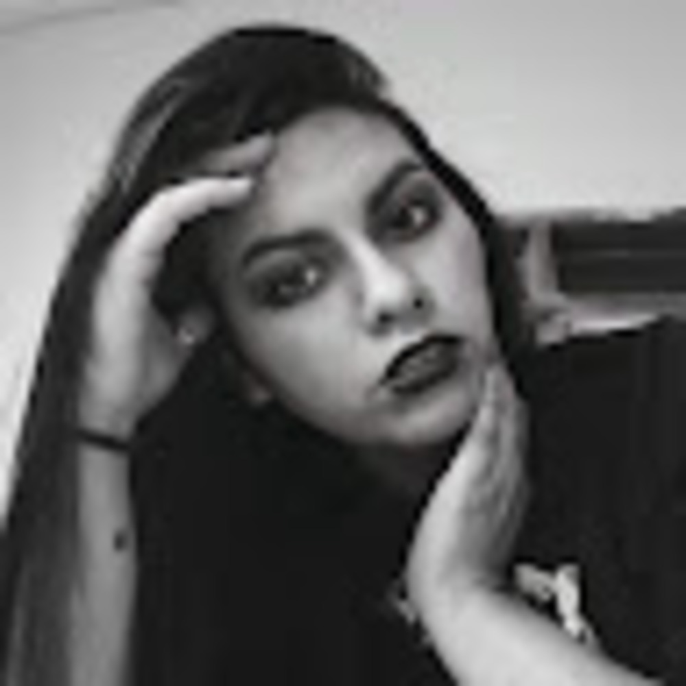 Meet your Posher, Paola
